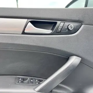 2015 Volkswagen Passat 1.8T Limited Edition