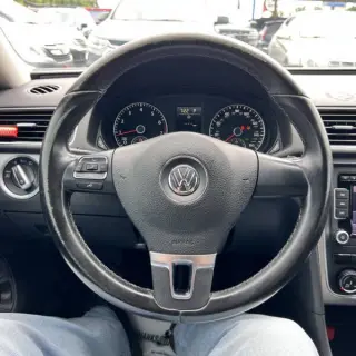 2015 Volkswagen Passat 1.8T Limited Edition