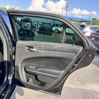 2018 Chrysler 300 Touring
