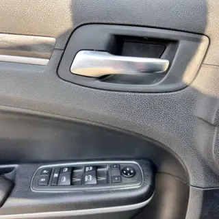 2018 Chrysler 300 Touring