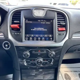 2018 Chrysler 300 Touring