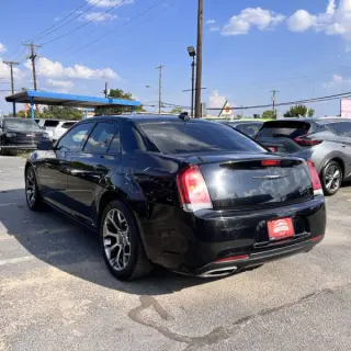 2018 Chrysler 300 Touring