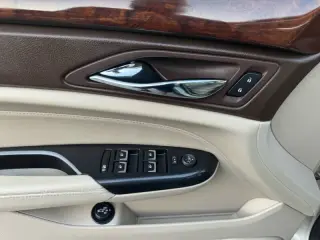 2014 Cadillac SRX Performance Collection