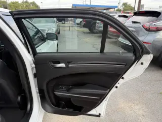 2019 Chrysler 300 S