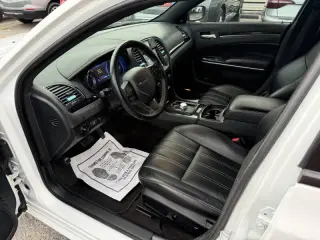 2019 Chrysler 300 S