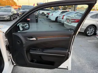 2015 Chrysler 300 C Platinum