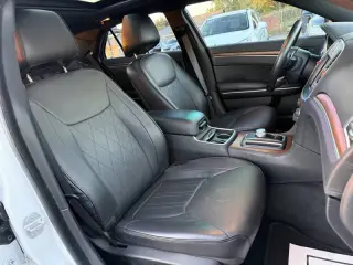 2015 Chrysler 300 C Platinum