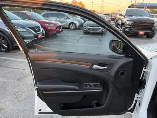 2015 Chrysler 300 C Platinum