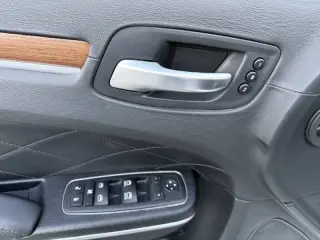 2015 Chrysler 300 C Platinum