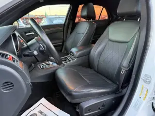 2015 Chrysler 300 C Platinum