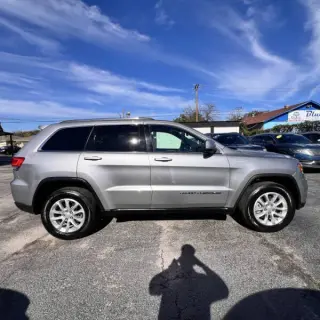 2021 Jeep Grand Cherokee Laredo E
