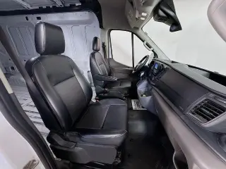 Ford Transit 2023 250 3dr SWB Medium Roof Cargo Van