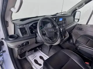 Ford Transit 2023 250 3dr SWB Medium Roof Cargo Van