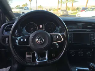 2016 Volkswagen Golf GTI