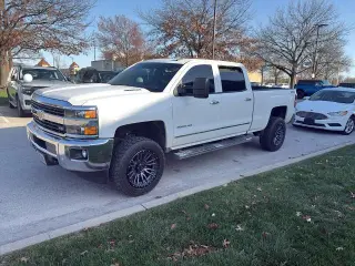 Chevrolet Silverado 2500HD 2015 4x4 LTZ 4dr Crew Cab SB