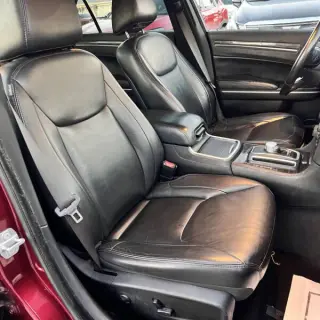 2019 Chrysler 300 Touring