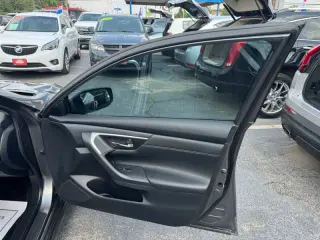 2018 Nissan Altima 2.5 SR