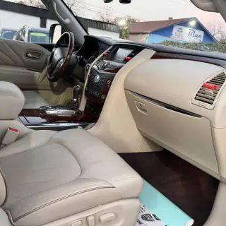 2017 Infiniti QX80