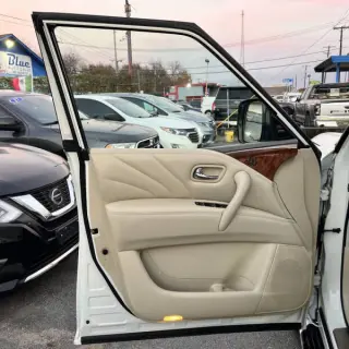 2017 Infiniti QX80