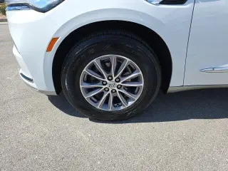Buick Enclave 2024 4x4 Essence 4dr Crossover