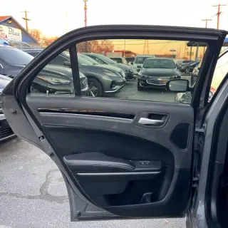 2018 Chrysler 300 S