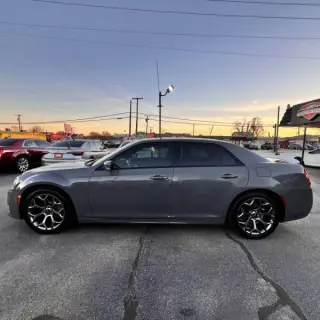 2018 Chrysler 300 S