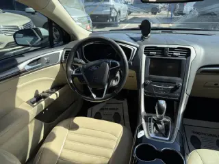 2014 Ford Fusion Hybrid SE