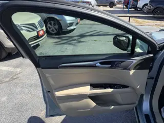 2014 Ford Fusion Hybrid SE