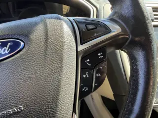 2014 Ford Fusion Hybrid SE