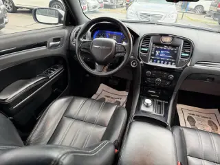 2019 Chrysler 300 S