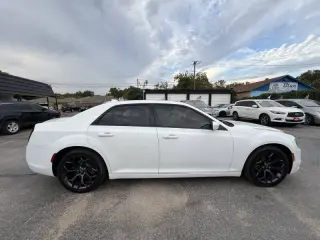 2019 Chrysler 300 S