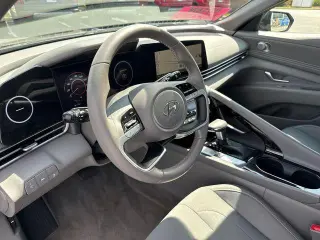 Hyundai ELANTRA 2023 SEL 4dr Sedan