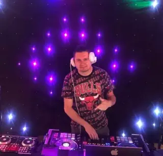 DJ DANNY (323)481-5587
