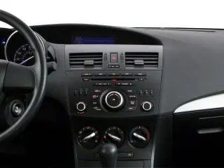 2013 Mazda MAZDA3 i SV