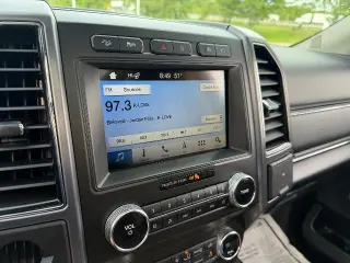Ford Expedition 2019 4x4 Platinum 4dr SUV