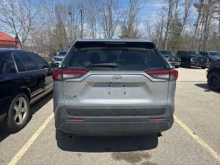Toyota RAV4 2023 AWD LE 4dr SUV