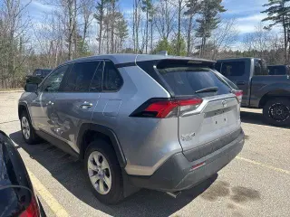 Toyota RAV4 2023 AWD LE 4dr SUV