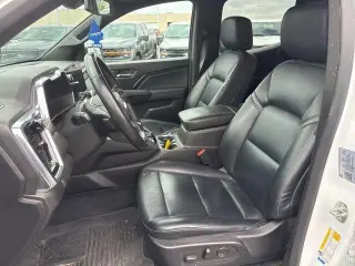 GMC Canyon 2023 4x4 Elevation 4dr Crew Cab 5 ft. SB