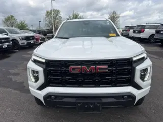 GMC Canyon 2023 4x4 Elevation 4dr Crew Cab 5 ft. SB