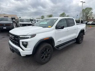 GMC Canyon 2023 4x4 Elevation 4dr Crew Cab 5 ft. SB