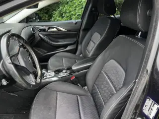 2017 Infiniti QX30 Sport
