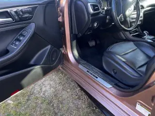 2017 Infiniti QX30 Premium