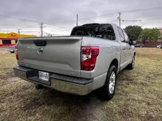 2017 Nissan Titan