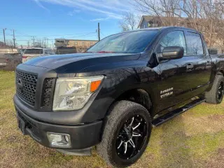 2017 Nissan Titan