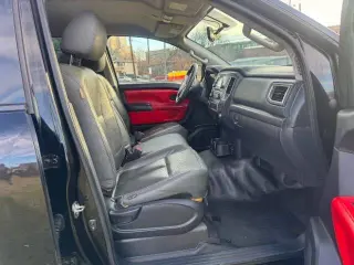 2017 Nissan Titan