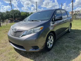 2015 Toyota Sienna
