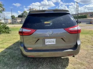 2015 Toyota Sienna