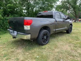 2011 Toyota Tundra Grade