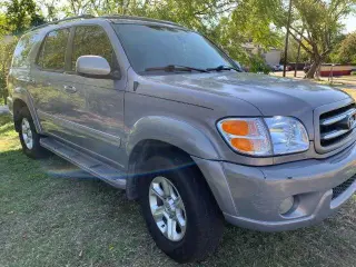 2001 Toyota Sequoia Limited