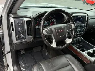 GMC Sierra 1500 2018 4x4 SLT 4dr Crew Cab 5.8 ft. SB